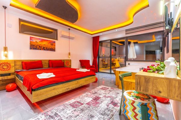 Top 5 raisons de réserver une loveroom à Reims